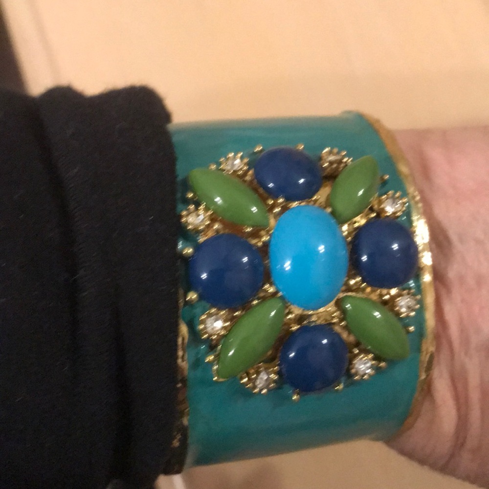 Statement bracelet cuff - Picture 2 of 4